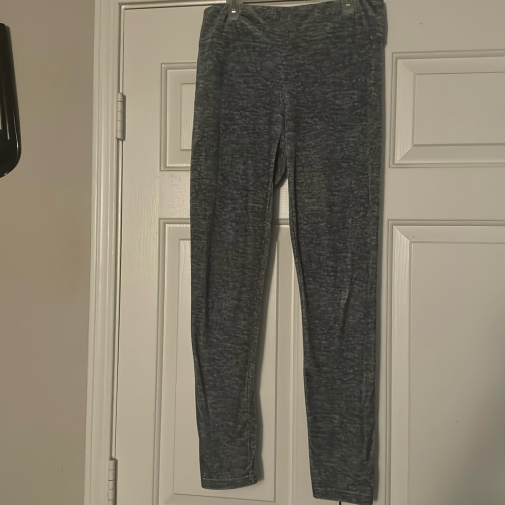 11-13 Gray velvet leggings 100% recycled polyester material